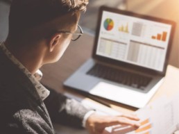 Financement et location de blanchisserie professionnelle, laverie mobile et solutions médico-sociales