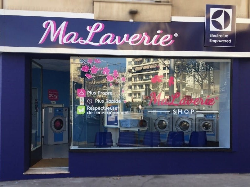 Ma Laverie Electrolux. Matériel de pressing en laverie automatique ou laverie mobile par Andromède France